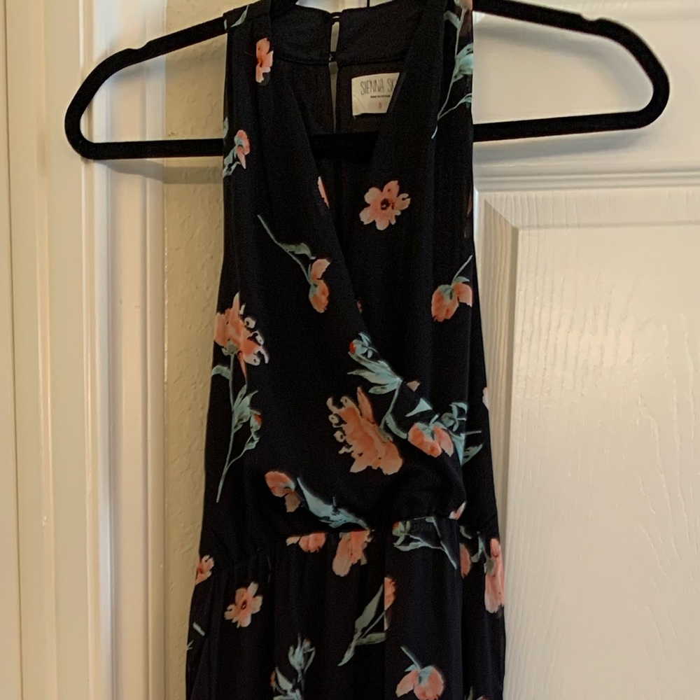 Lovely flowered long dress with lining size Small